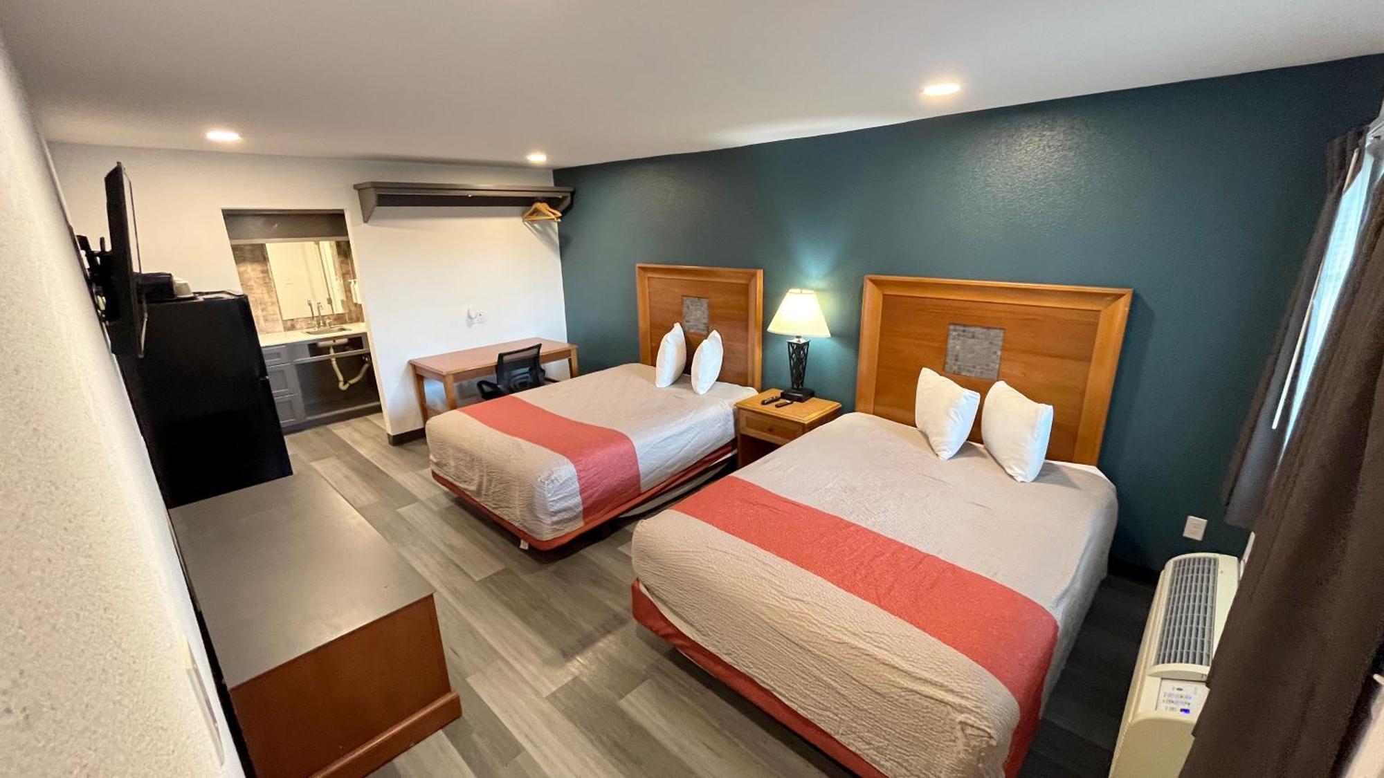 Town Place Studio Apartment Snyder Екстериор снимка